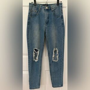 HP🎉 PrettyLittleThing Kendall Blue Distressed Straight Leg Jeans UK 8/US 6